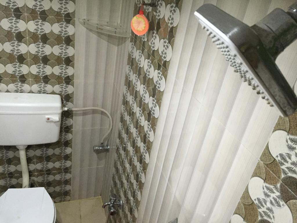Oyo 75627 New Ankit Guest House Varanasi Exterior foto